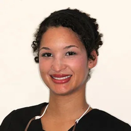 Img-meet-the-team-Haley